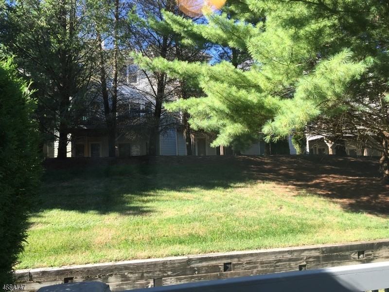 36 Jesse Ct - Photo 3 of 4