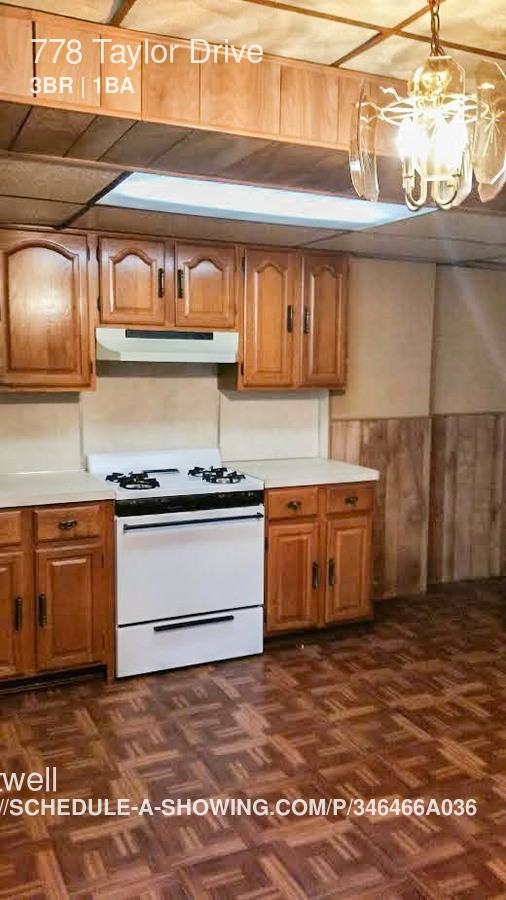 778 Taylor Dr - Photo 3 of 10