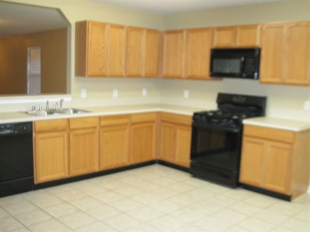 8019 Lavage Ln - Photo 2 of 9