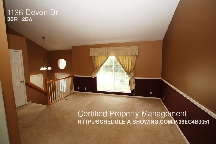 1136 Devon Dr - Photo 3 of 12