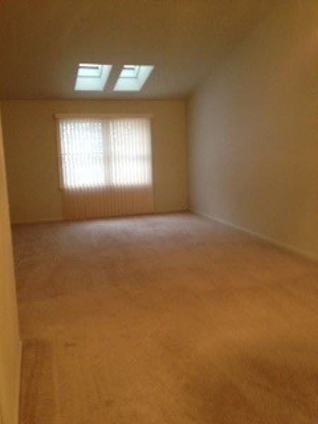 46 Smithfield Ct - Photo 3 of 6