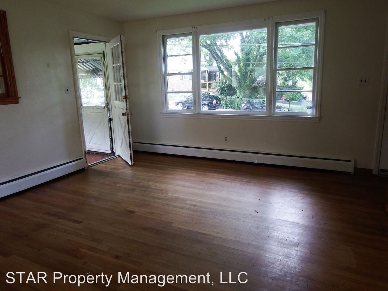 37 Willow Ave - Photo 2 of 10