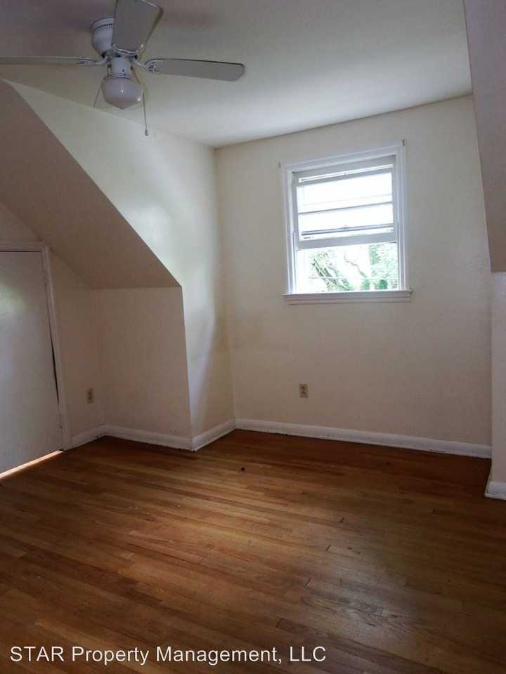 37 Willow Ave - Photo 3 of 10