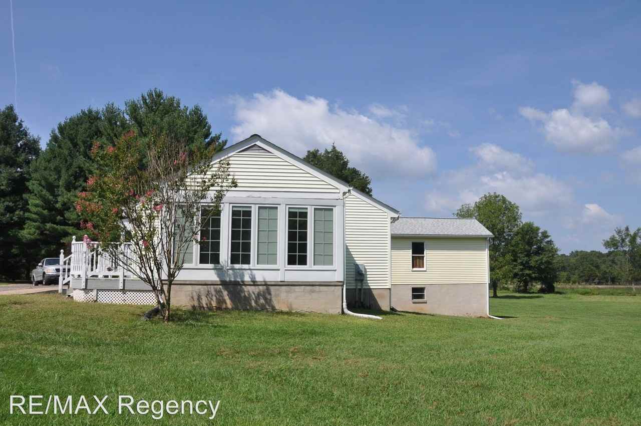 13113 Winston Station Ln - Photo 2 of 16