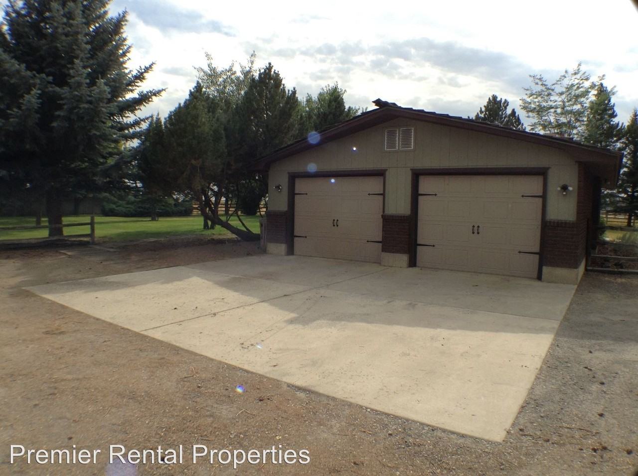 2579 ID-33 - Photo 2 of 27