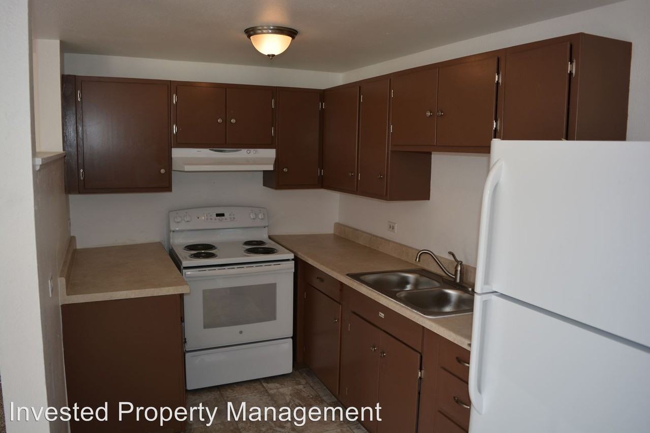 257 E Powers Ave - Photo 3 of 9