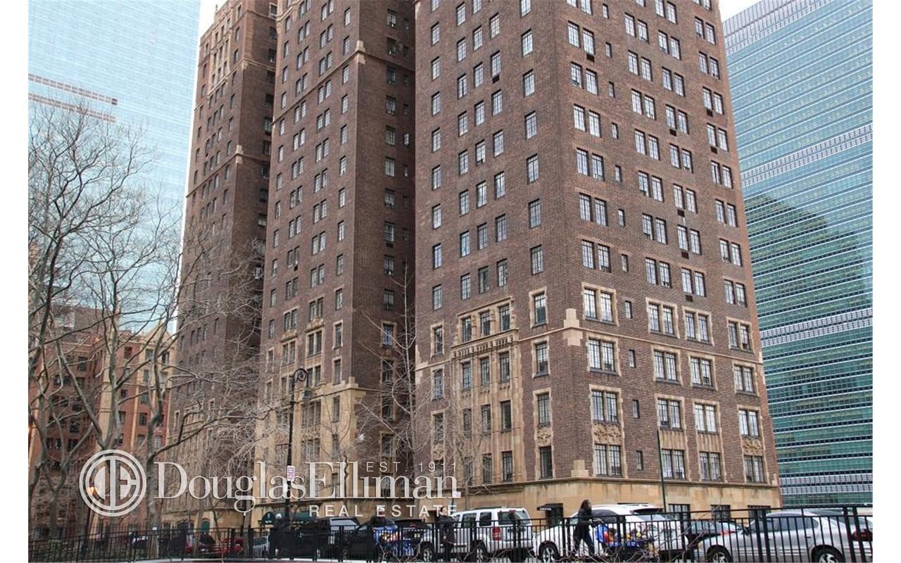 45 Tudor City Pl #2103