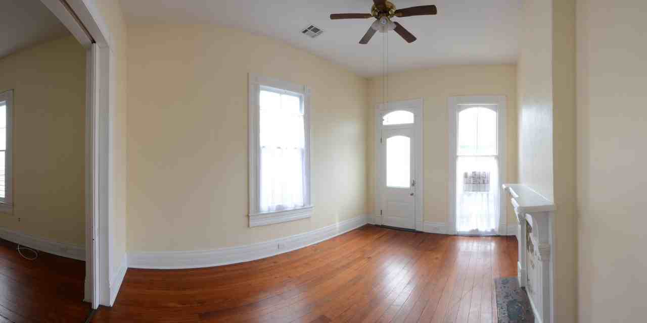 2611 Dauphine Street - Photo 3 of 10