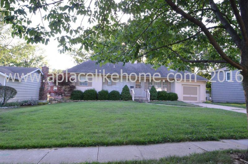 8810 Benson St - Photo 2 of 13