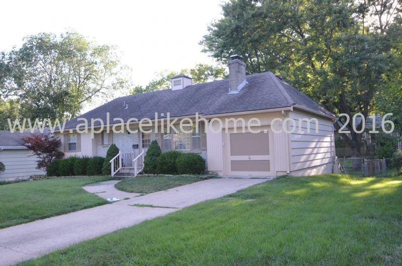 8810 Benson St - Photo 3 of 13