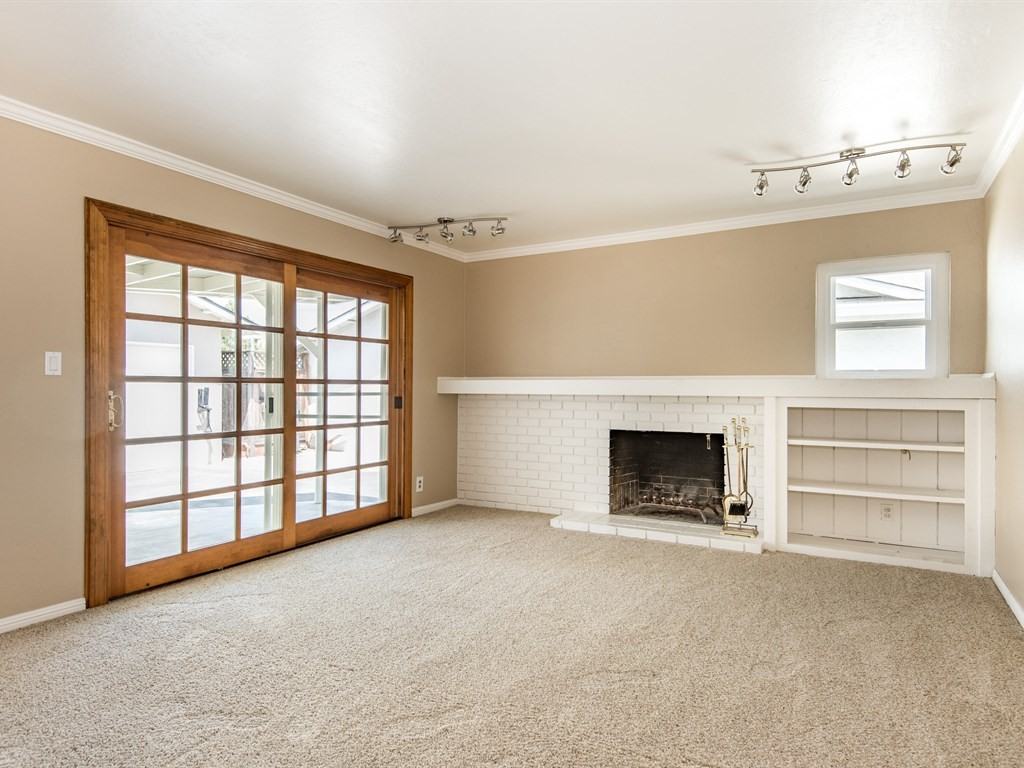 1777 Ledgewood Dr - Photo 2 of 16