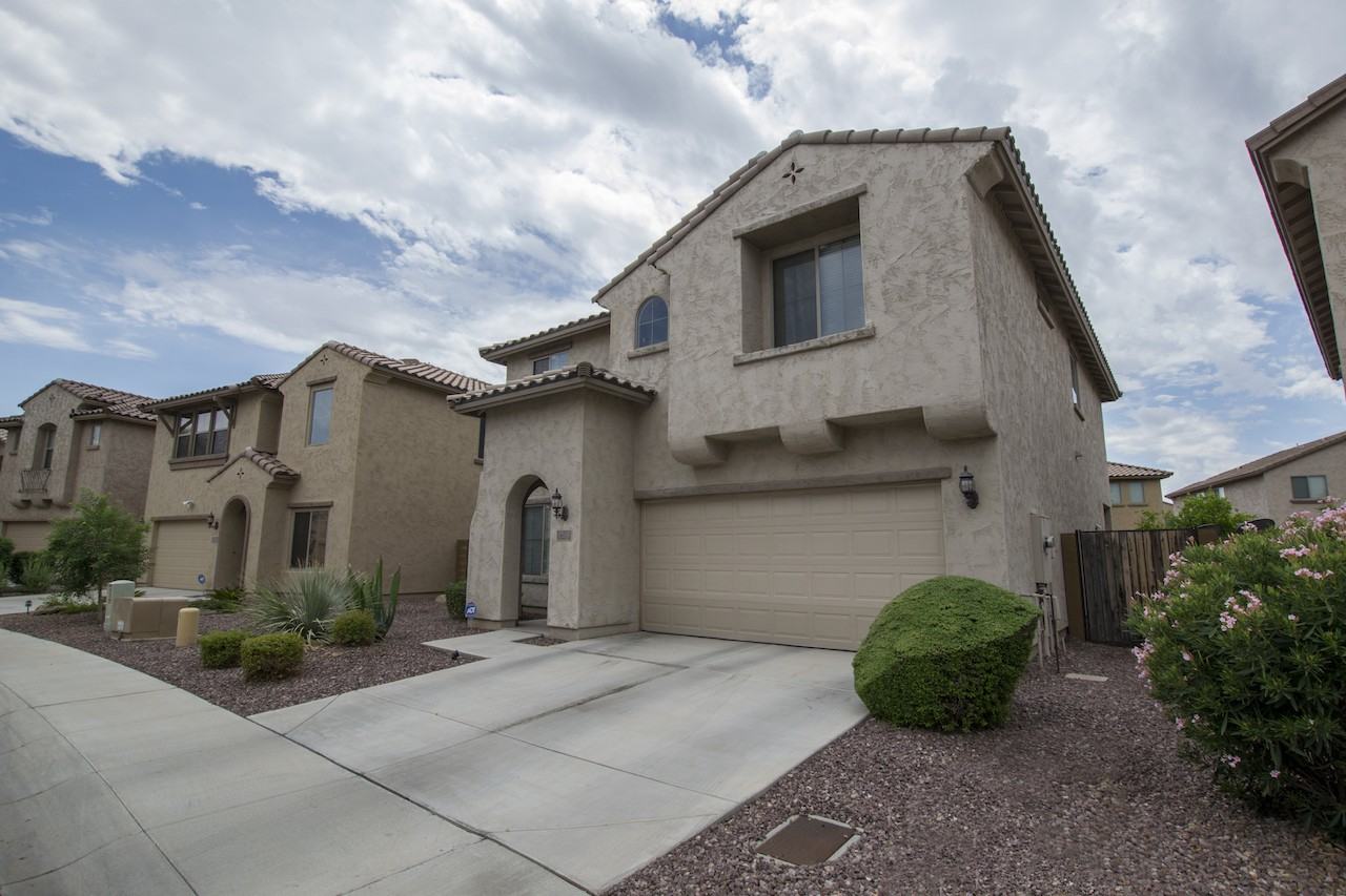 2209 W Marconi Ave - Photo 3 of 22