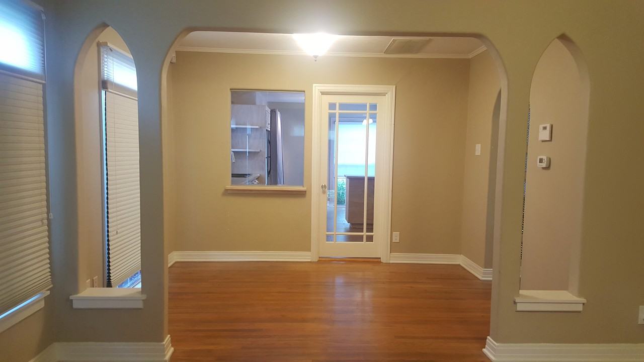 6215 Llano Ave - Photo 3 of 9