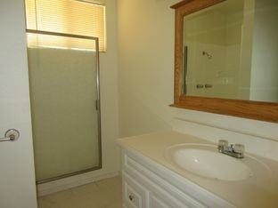 129 Sixth St - Photo 3 of 8