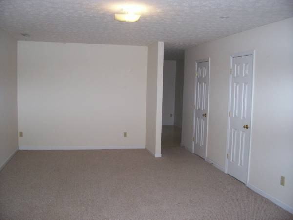 68 Brookstone Court - Photo 3 of 48