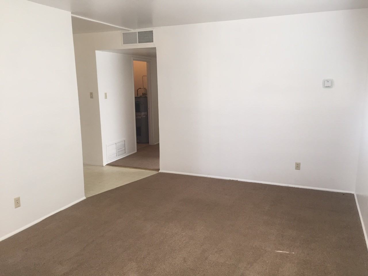 1350 Locust St - Photo 2 of 9
