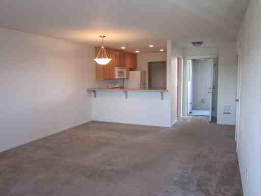 1145 SW Tee Ln - Photo 3 of 6