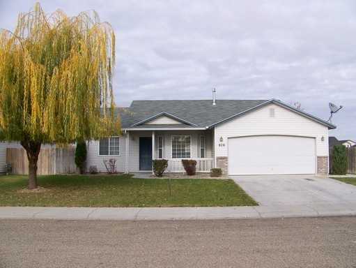 970 Johnson Dr - Photo 3 of 7
