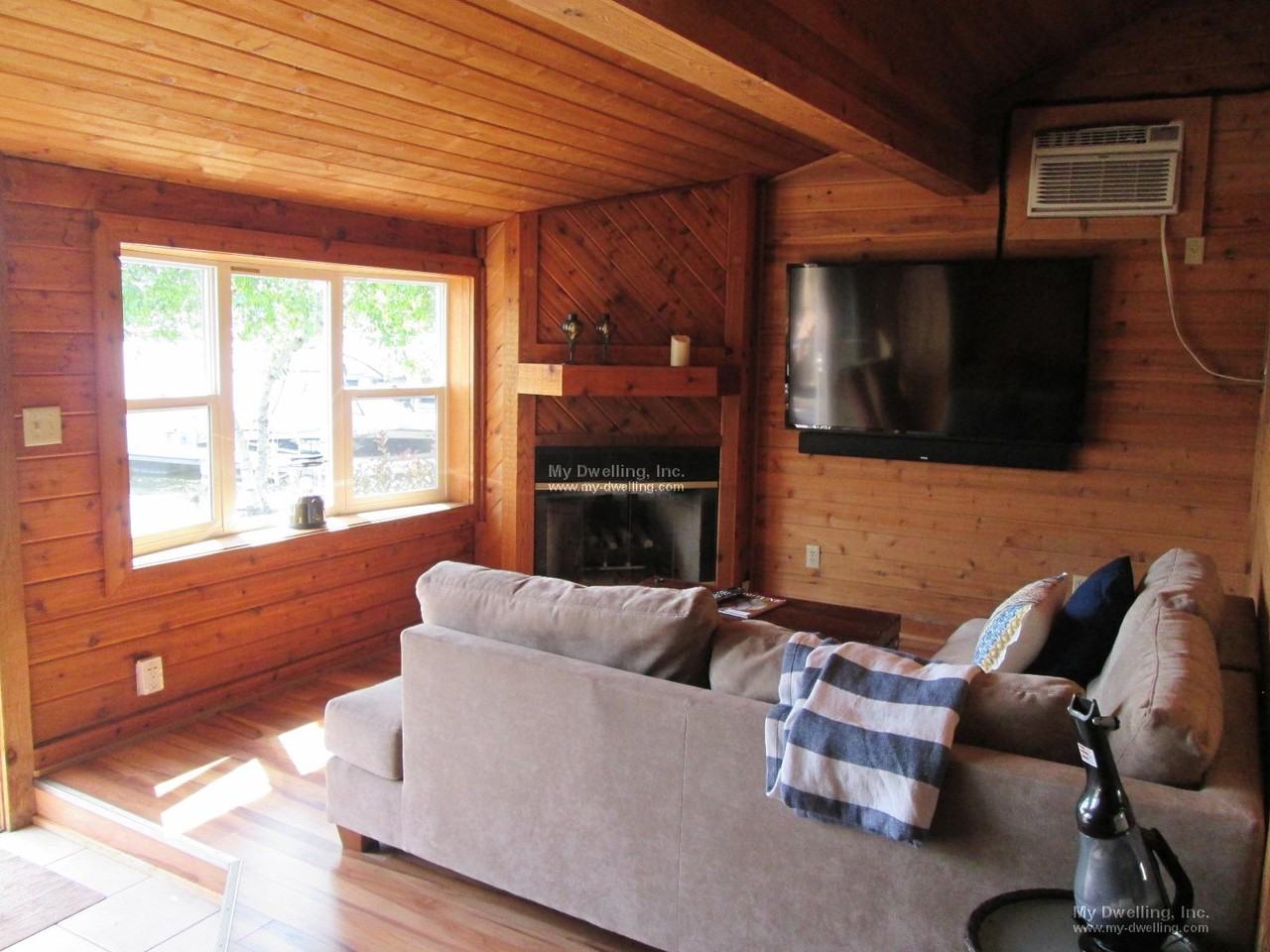 N52W35153 Lake Dr - Photo 3 of 8