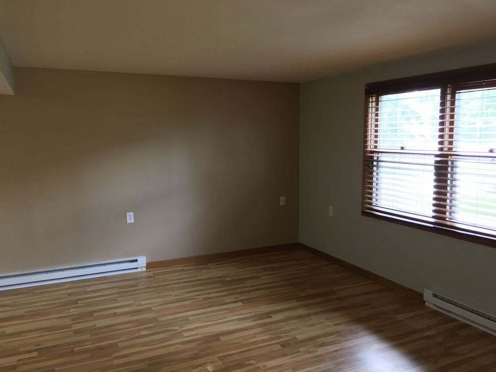 640 Colonial Pkwy - Photo 3 of 8