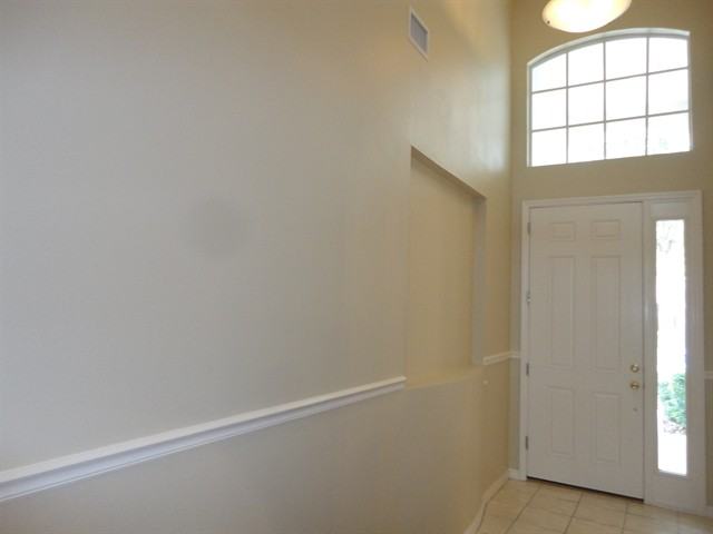 30722 Pumpkin Ridge Dr - Photo 2 of 20