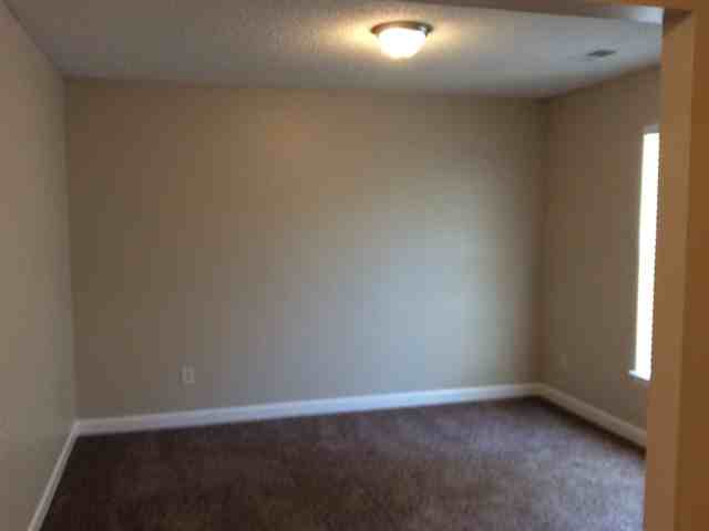 835 Anchor Way NE - Photo 3 of 15