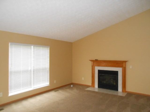 7915 Brianna Dr - Photo 2 of 8