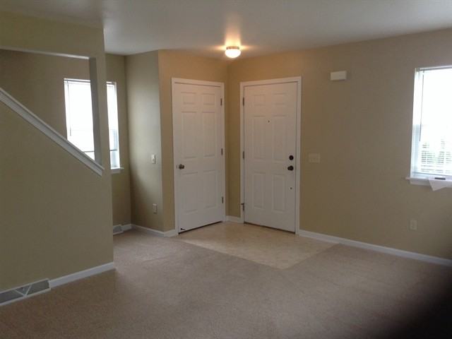 104 Amanda Ct - Photo 2 of 14