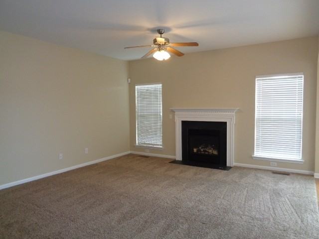 1442 Bridgecross Pkwy - Photo 2 of 15