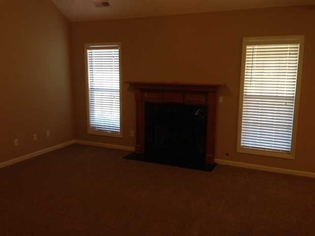 106 Trent Ct - Photo 3 of 16