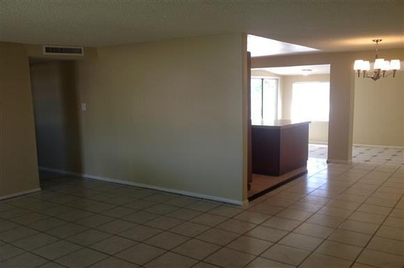 2921 W Madras Ln - Photo 3 of 9