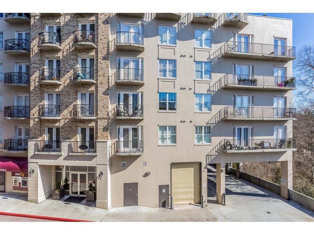 2255 Peachtree Rd #721 - Photo 2 of 25