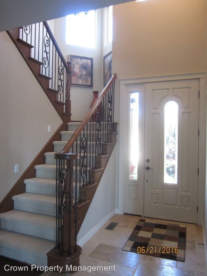 3136 Willow Pointe Dr - Photo 2 of 47