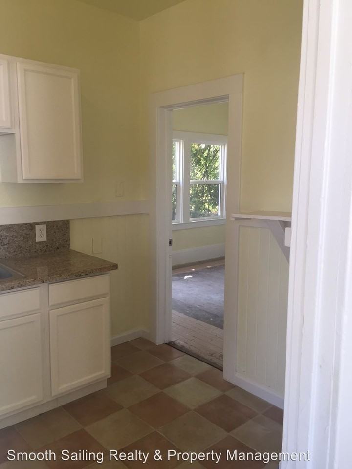 2992 26th Ave - Photo 3 of 7