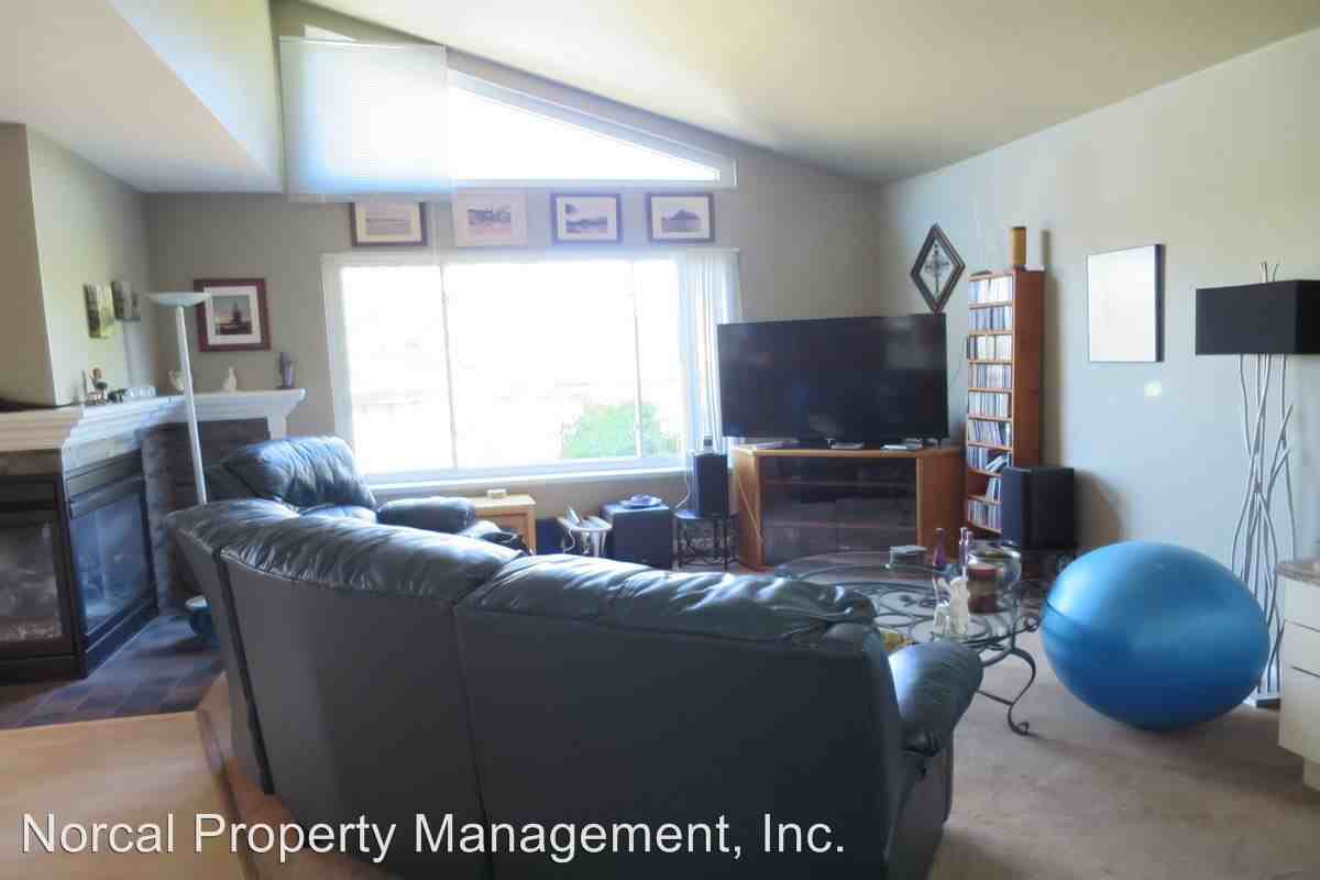 7415 Tulare Hill Dr - Photo 3 of 18