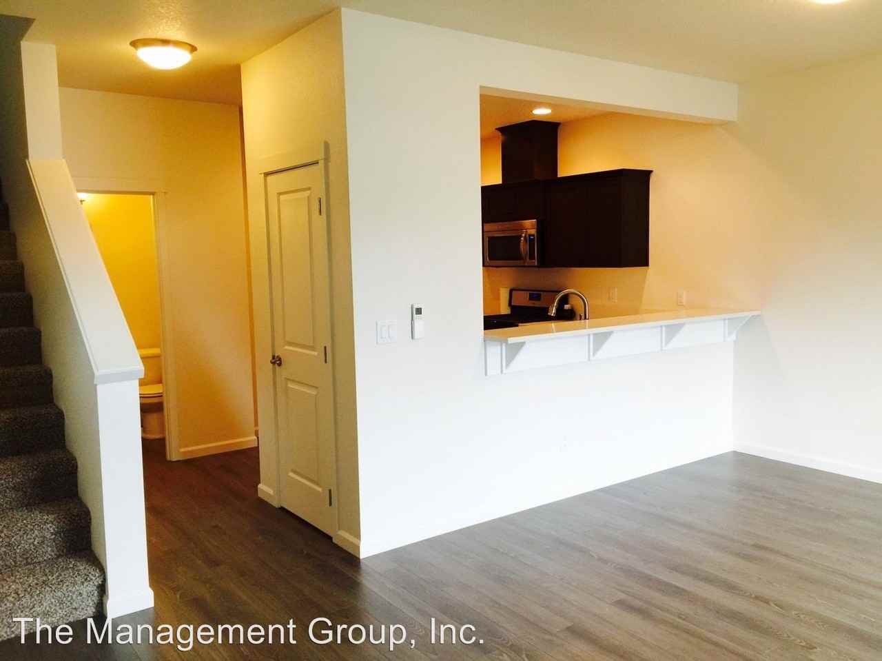 4314 NE Morrow Rd - Photo 2 of 17