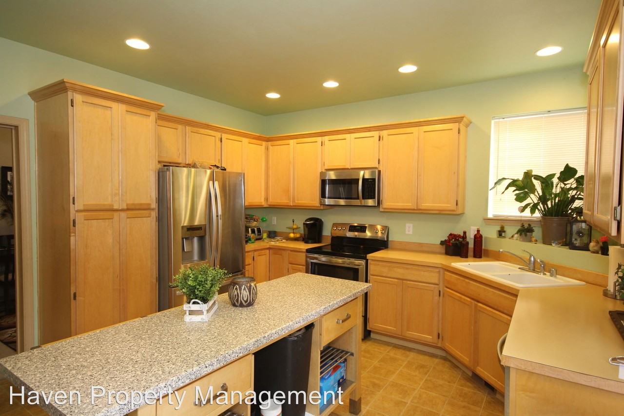 1412 69th Ave E - Photo 2 of 8