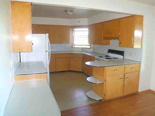 4575 New Holland St - Photo 3 of 10