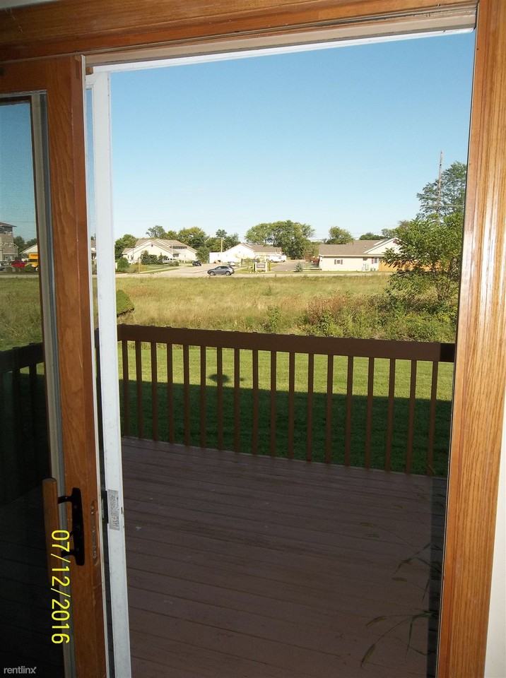 238 Thomson Ln - Photo 2 of 21