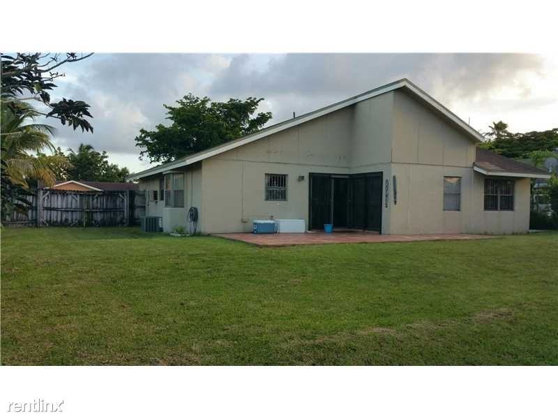 14861 SW 69th St - Photo 2 of 7