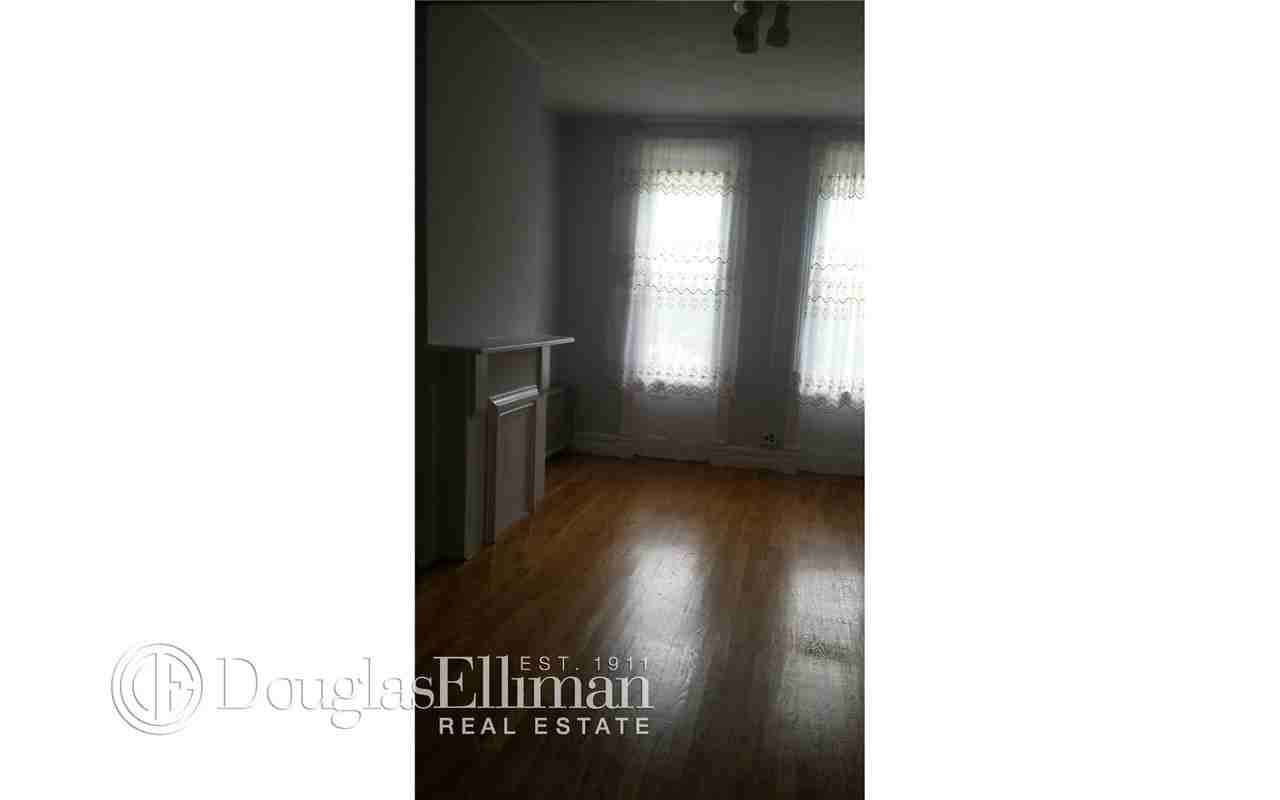 160 Monitor St #2 - Photo 3 of 3