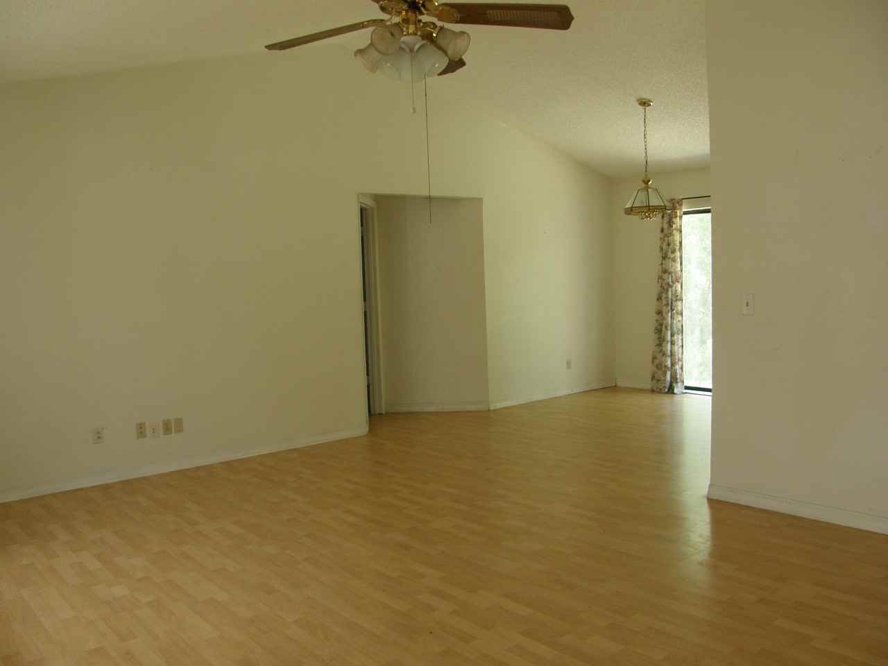 12072 Eldron St - Photo 2 of 12