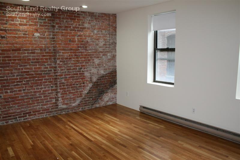 90 Saint Botolph Street #2F