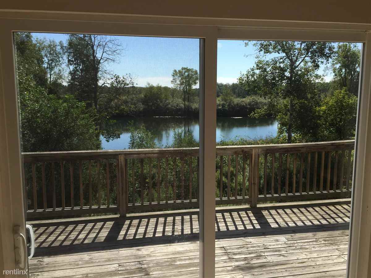 965 Sloane Ct - Photo 2 of 10