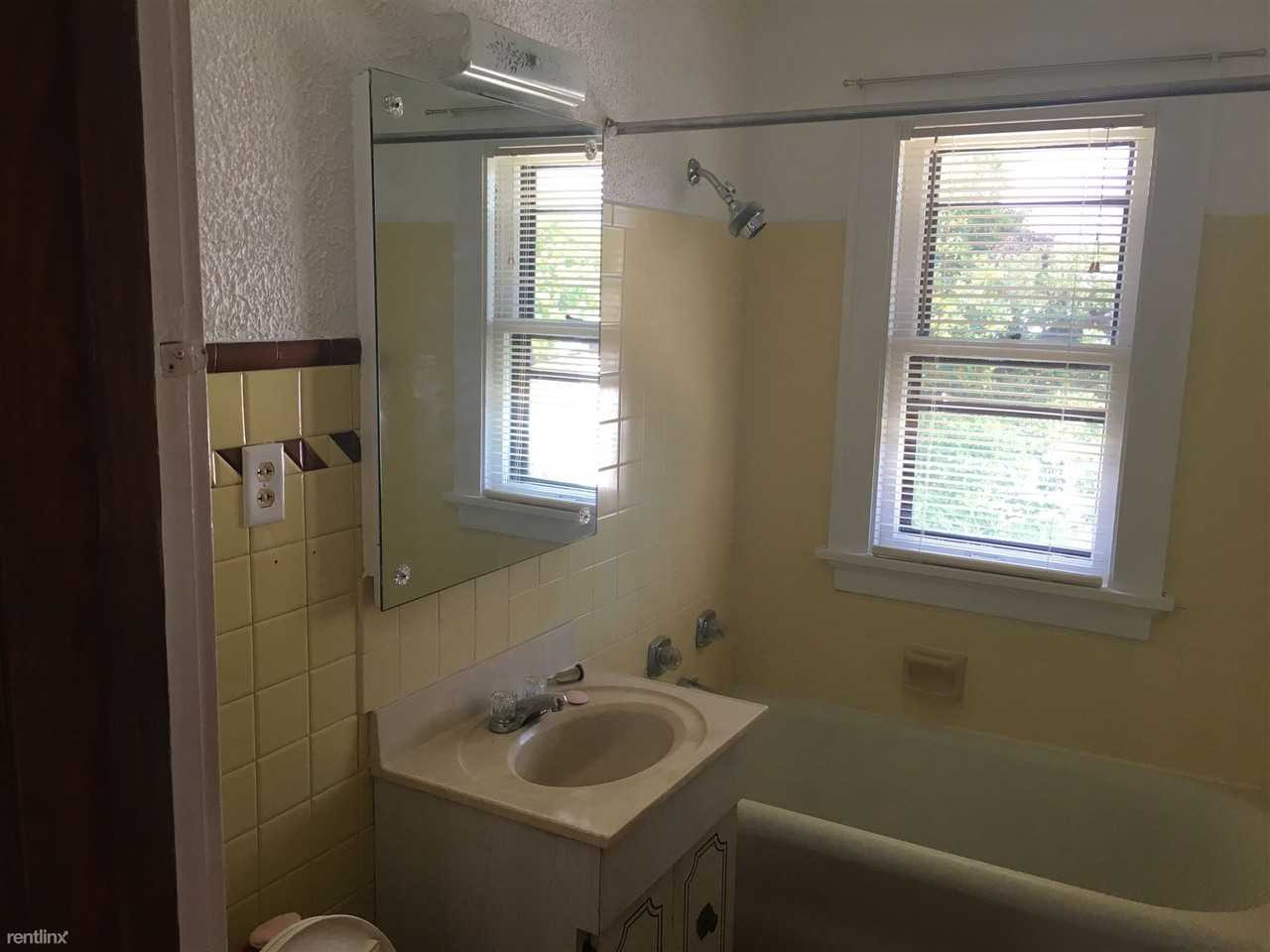 1137 S 73rd St - Photo 2 of 5