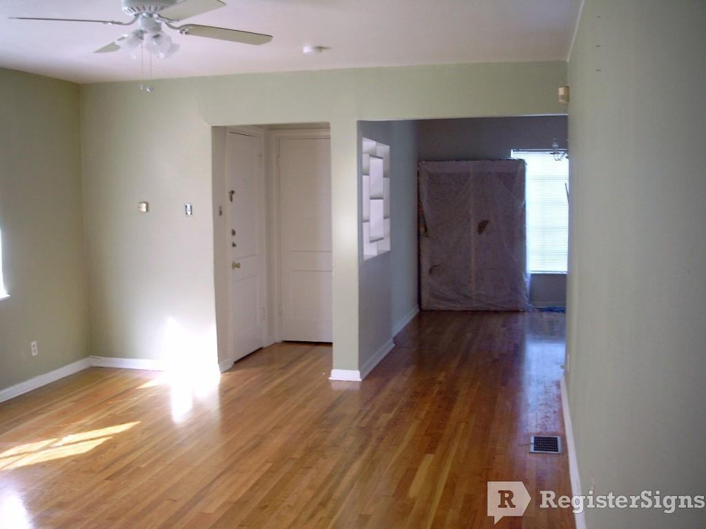 2118 Wilson - Photo 3 of 9