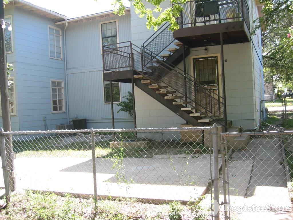 2118 Wilson - Photo 6 of 9