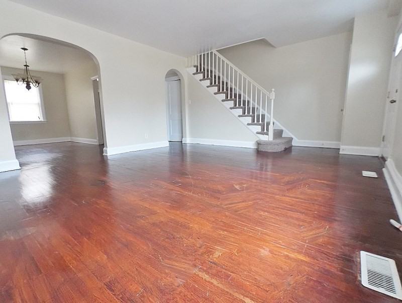 3 S Abington Ave - Photo 3 of 19