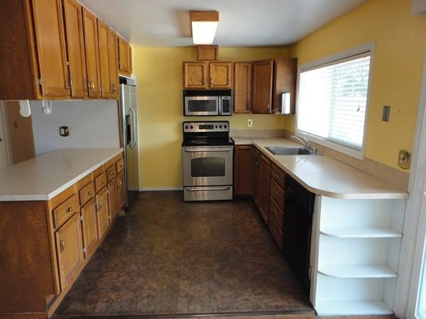 4618 NE 23rd St - Photo 2 of 13