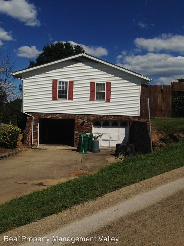 19 Cambridge Dr - Photo 3 of 21